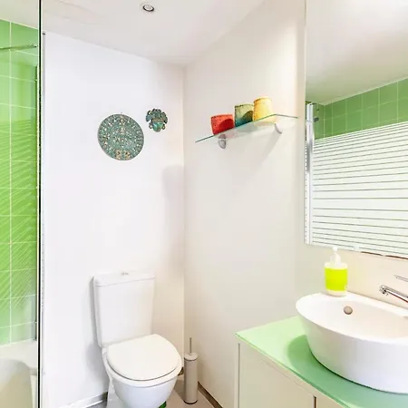 Lovely 1-bedroom Flat In Do Conde Apartament *