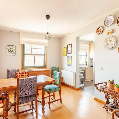 Apartament Lovely 1-bedroom Flat In Do Conde *